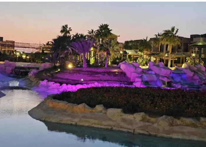 شاليه 'ground With A Lagoon And Pool View In Blue Pay Assia 'families Only عين السخنة